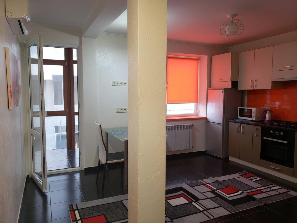 Unique 1 Bd Apt Dt W/Free Parking And Wi-Fi Appartement Chişinǎu Buitenkant foto