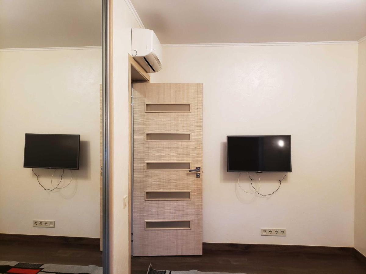 Unique 1 Bd Apt Dt W/Free Parking And Wi-Fi Appartement Chişinǎu Buitenkant foto