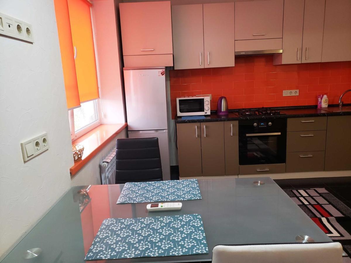 Unique 1 Bd Apt Dt W/Free Parking And Wi-Fi Appartement Chişinǎu Buitenkant foto