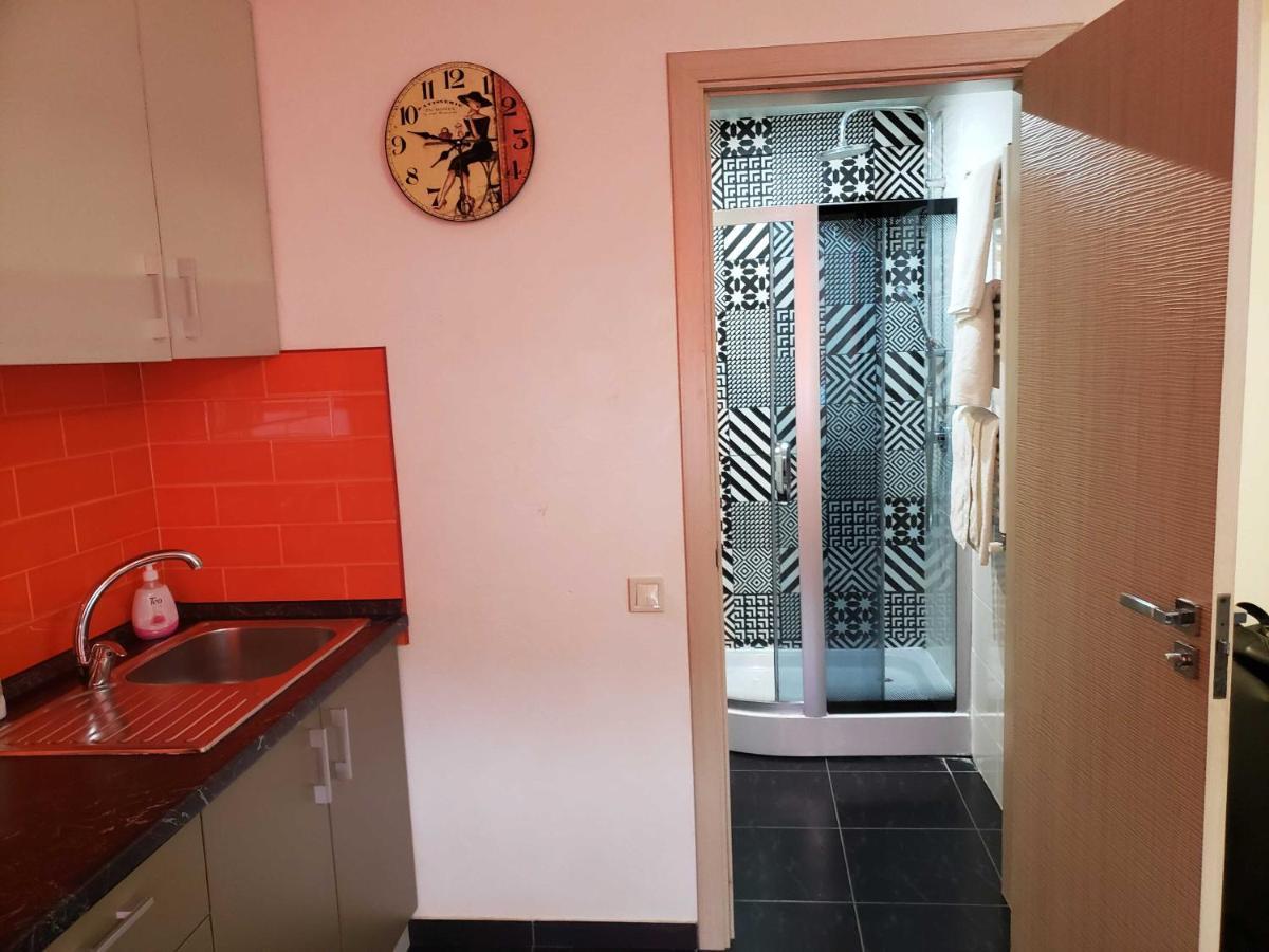 Unique 1 Bd Apt Dt W/Free Parking And Wi-Fi Appartement Chişinǎu Buitenkant foto