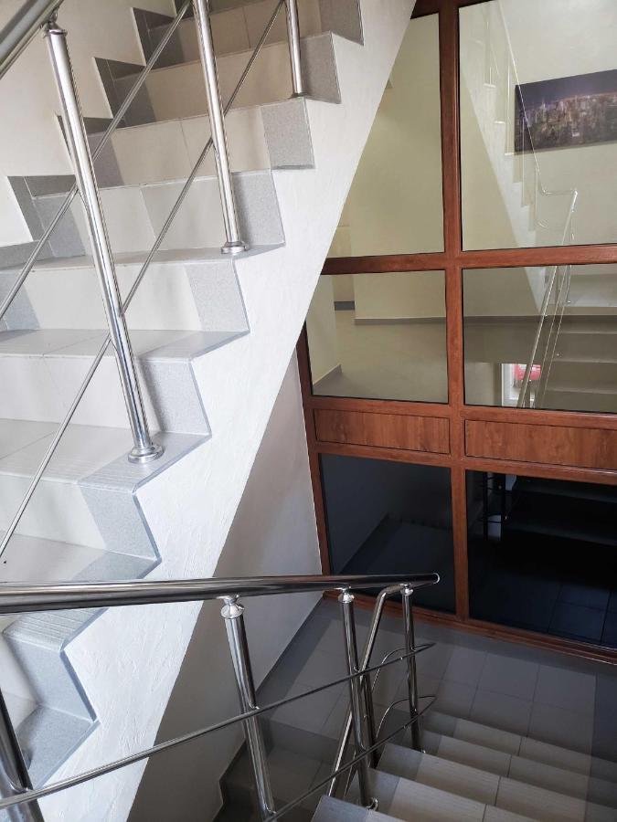 Unique 1 Bd Apt Dt W/Free Parking And Wi-Fi Appartement Chişinǎu Buitenkant foto
