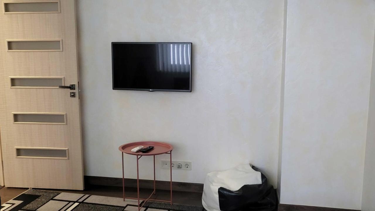 Unique 1 Bd Apt Dt W/Free Parking And Wi-Fi Appartement Chişinǎu Buitenkant foto